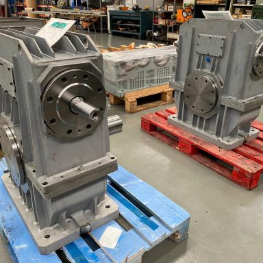 Anem Group - Manufacturing and repairing reducer gearboxes for the mining industry - Manufacture of reducer gearboxes for fertiliser/phosphate loading gantry crane