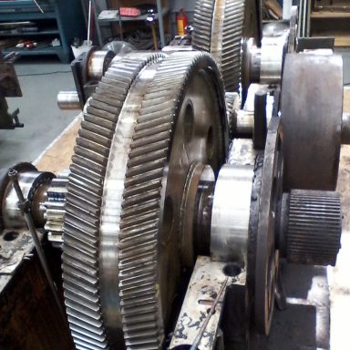 Anem Group - Fabricación y reparación de reductores para el sector siderúrgico - Trabajo de mejora de cisalla CV-50-FR6