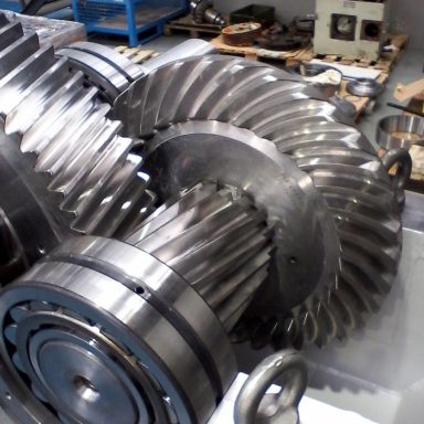 Anem Group - Fabricación y reparación de reductores y multiplicadores para el sector de papeleras - Fabricación reductor Power C2NV-450.