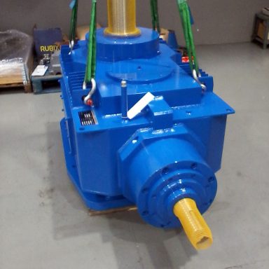 Anem Group - Fabricación y reparación de reductores y multiplicadores para el sector de papeleras - Fabricación reductor Power C2NV-450.